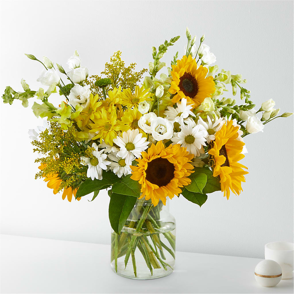 Hello Sunshine Bouquet – T & T FLORAL, Kingsley MI