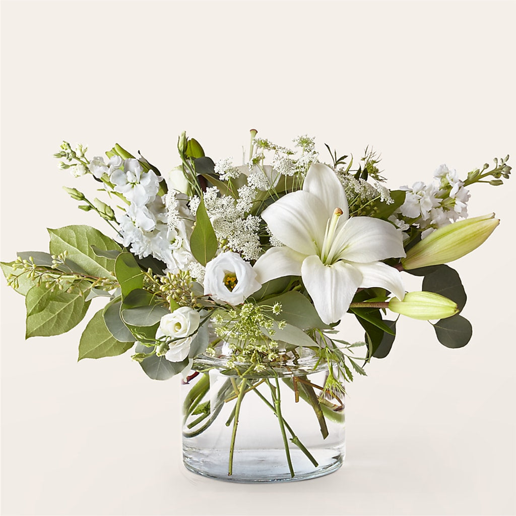 Alluring Elegance Bouquet – T & T FLORAL, Kingsley MI