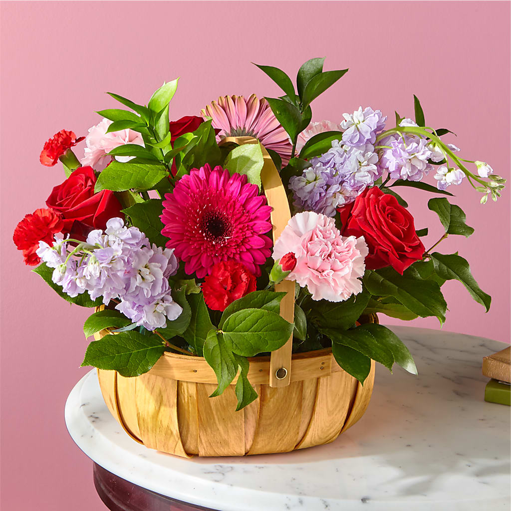 Pink Picnic Basket – T & T FLORAL, Kingsley MI