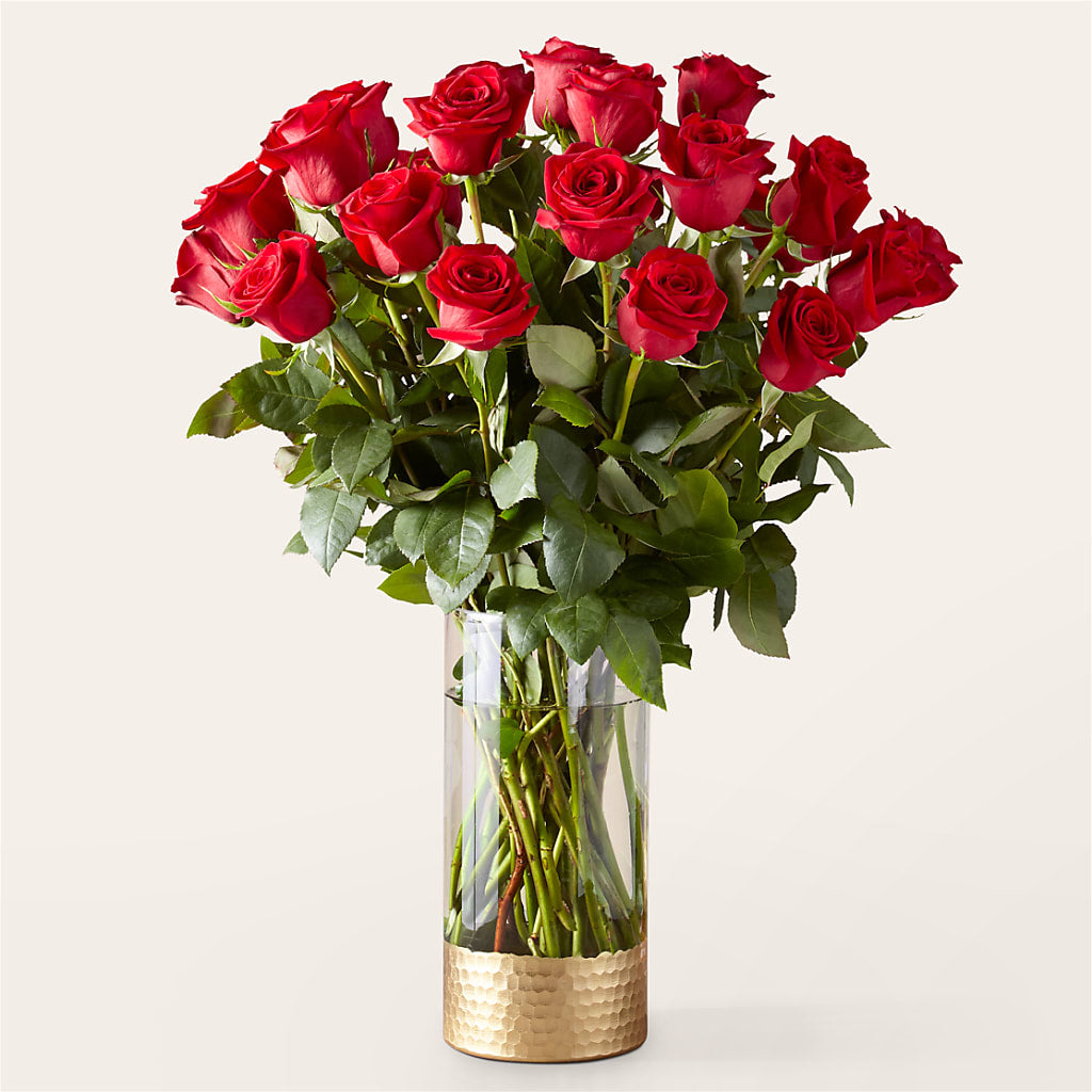 Classic Love Red Rose Bouquet – T & T FLORAL, Kingsley MI