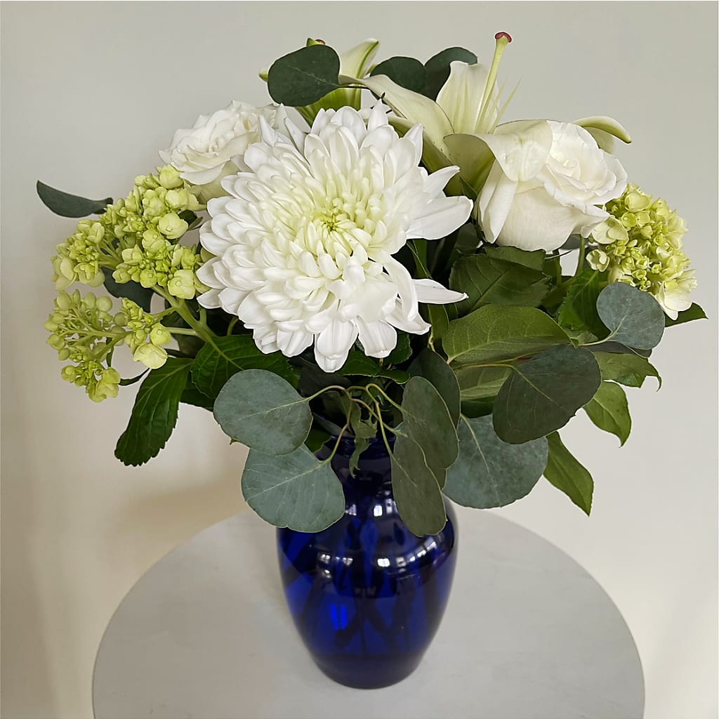 Snowy Dreams Bouquet – T & T FLORAL, Kingsley MI
