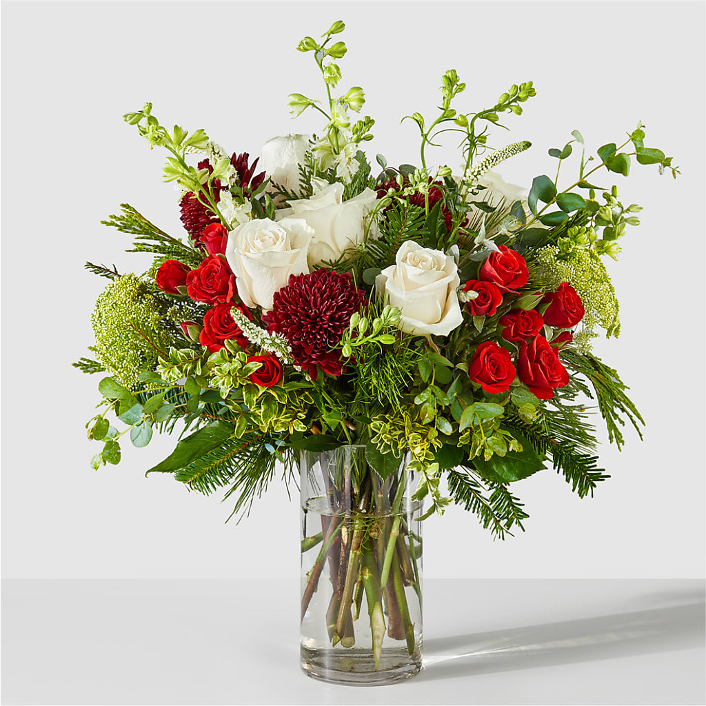 Favorite Traditions Bouquet – T & T FLORAL, Kingsley MI