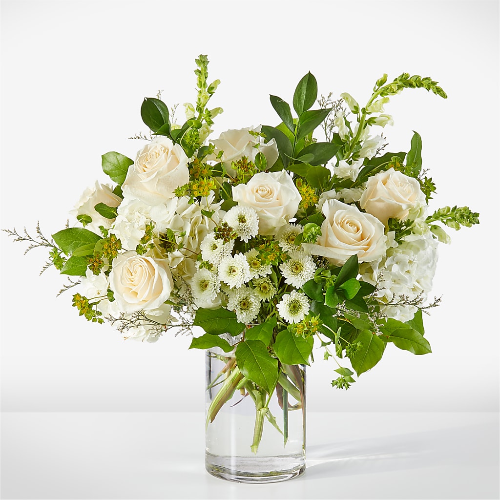 Hint of Vanilla Bouquet – T & T FLORAL, Kingsley MI