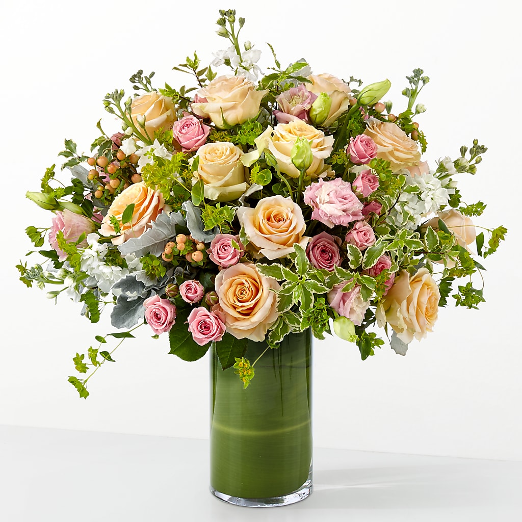 The Glamour Shot – T & T FLORAL, Kingsley MI