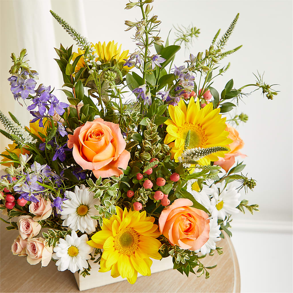 The Good Life Bouquet – T & T FLORAL, Kingsley MI