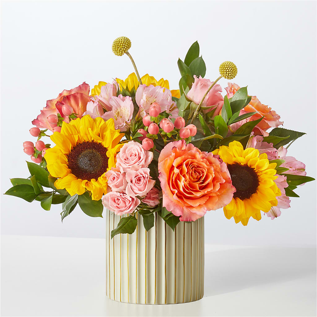 Sun's Out Bouquet – T & T FLORAL, Kingsley MI