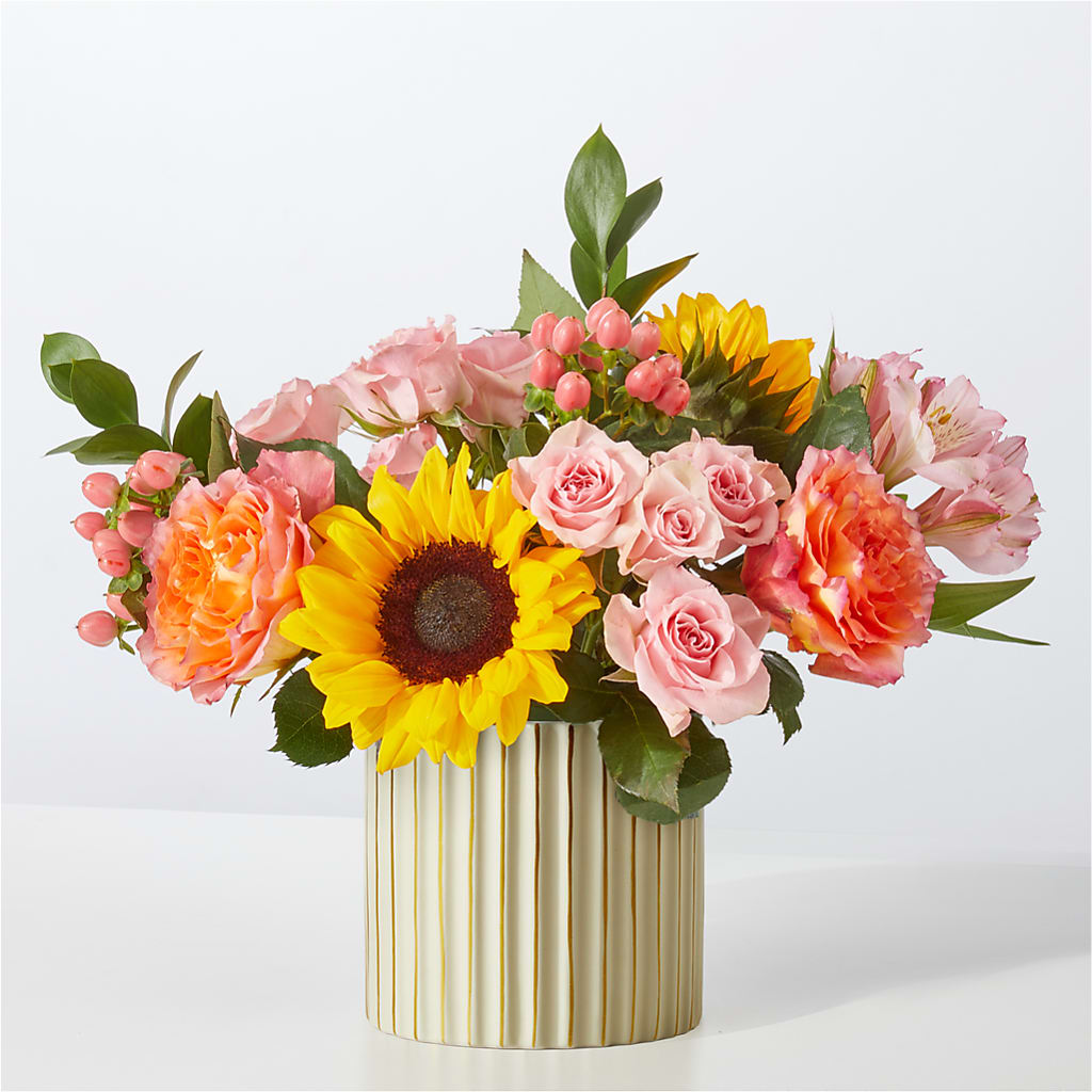 Sun's Out Bouquet – T & T FLORAL, Kingsley MI