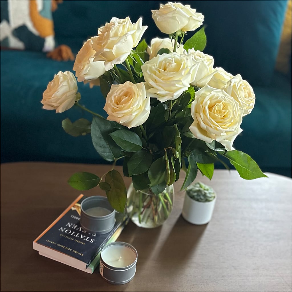 Long Stem Yellow Rose Bouquet – T & T FLORAL, Kingsley MI