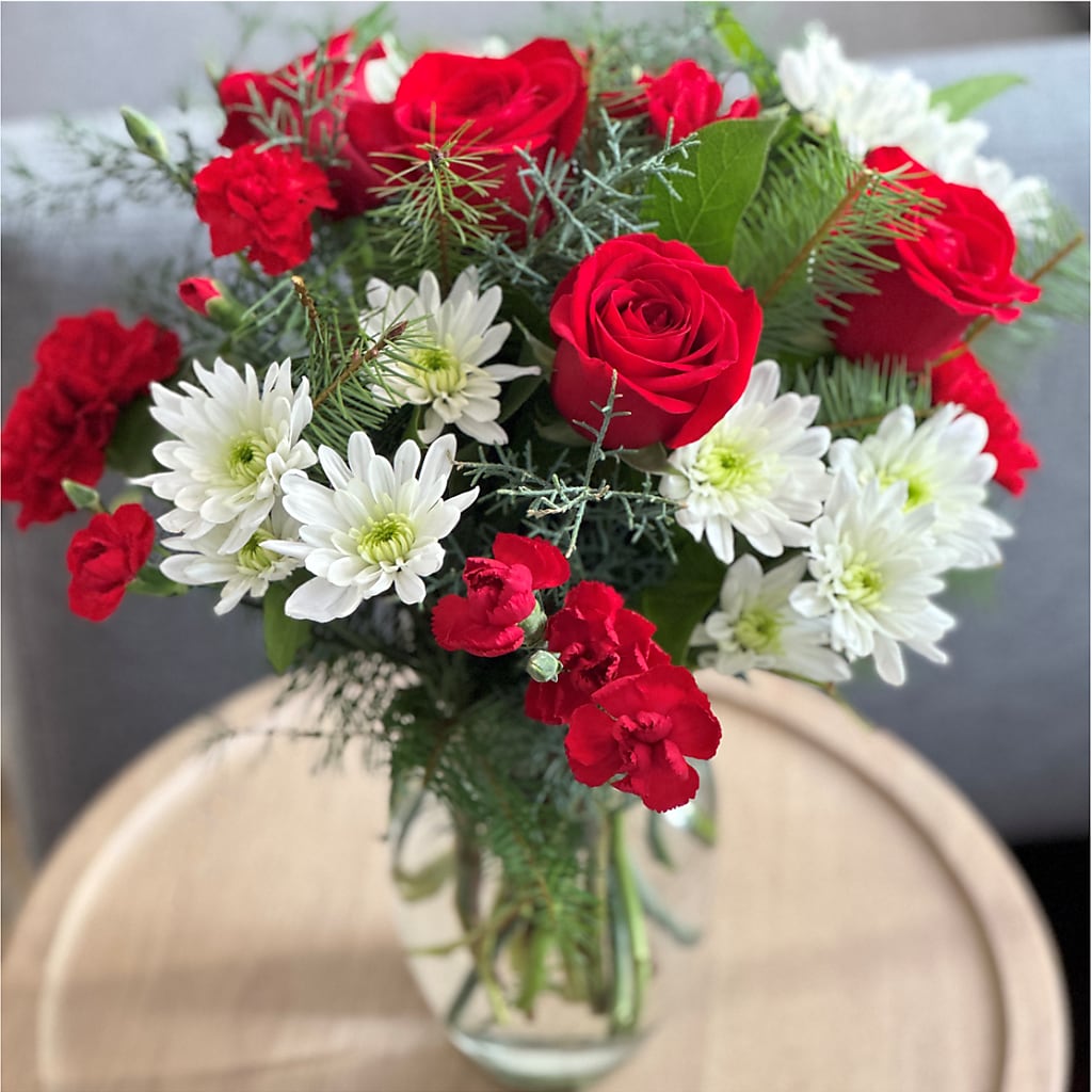 Seasonal Magic Bouquet – T & T FLORAL, Kingsley MI